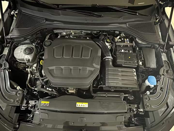 Фото 32 - Volkswagen Magotan