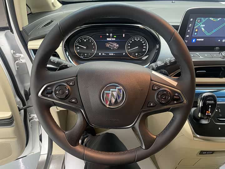 Фото 20 - Buick GL8 ES