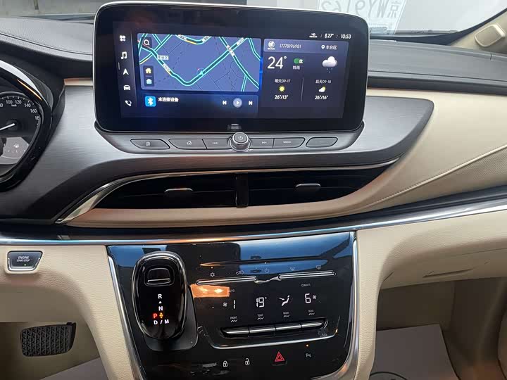 Фото 21 - Buick GL8 ES