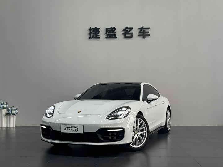 Фото 1 - Porsche Panamera