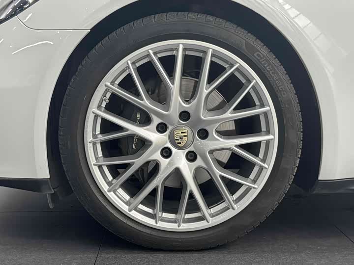 Фото 4 - Porsche Panamera