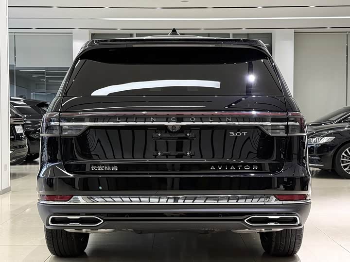 Фото 5 - Lincoln Aviator