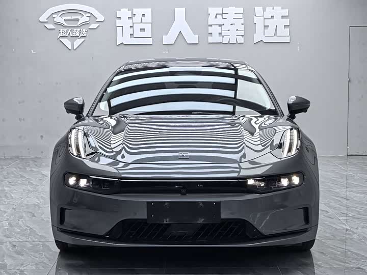 Фото 2 - Zeekr 001