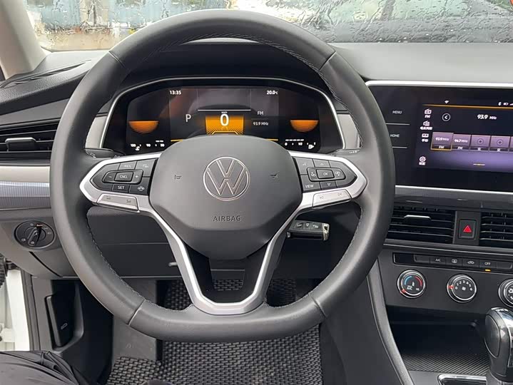 Фото 3 - Volkswagen Bora