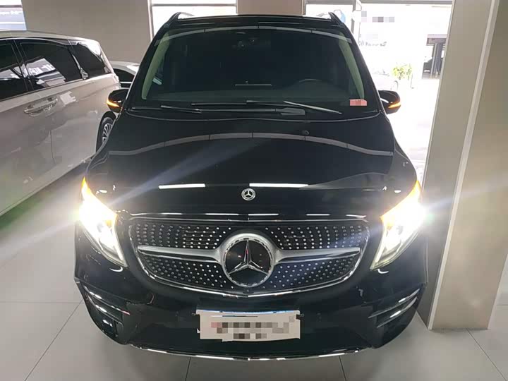 Фото 3 - Mercedes-Benz V-Class