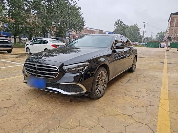 Фото 2 - Mercedes-Benz E-Class