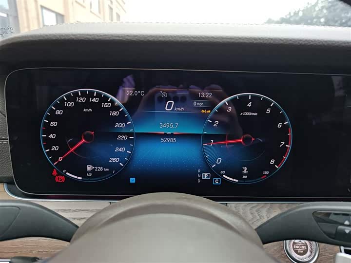 Фото 8 - Mercedes-Benz E-Class