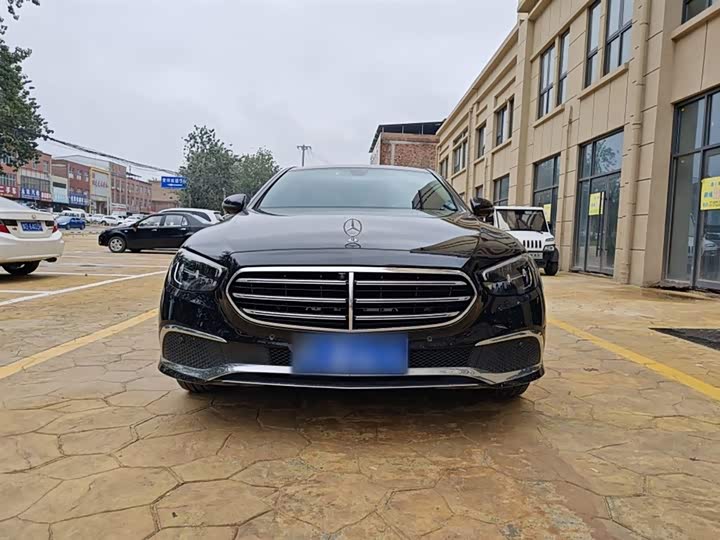 Фото 9 - Mercedes-Benz E-Class