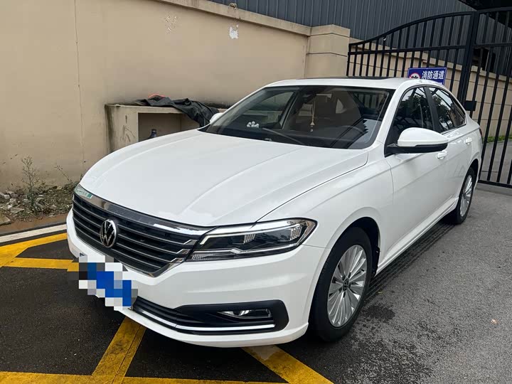 Фото 1 - Volkswagen Lavida