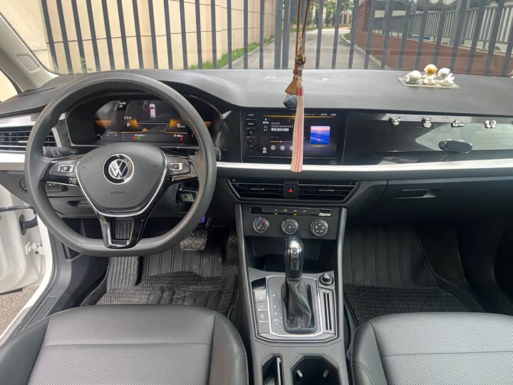 Фото 5 - Volkswagen Lavida