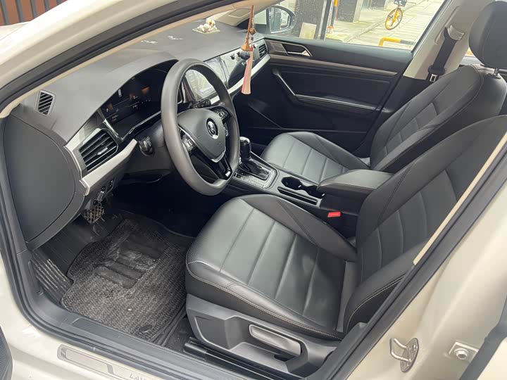 Фото 6 - Volkswagen Lavida