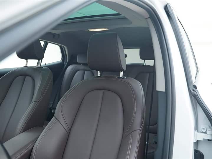 Фото 12 - BMW X2