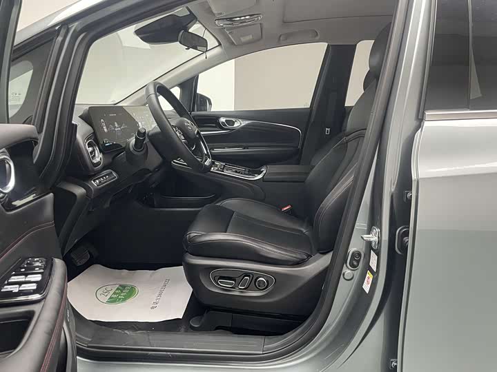 Фото 15 - GAC Aion V