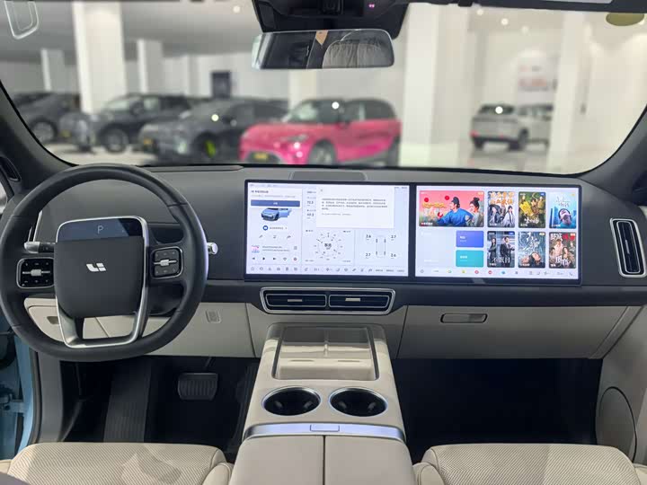 Фото 10 - LiXiang L7