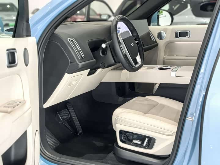 Фото 7 - LiXiang L7