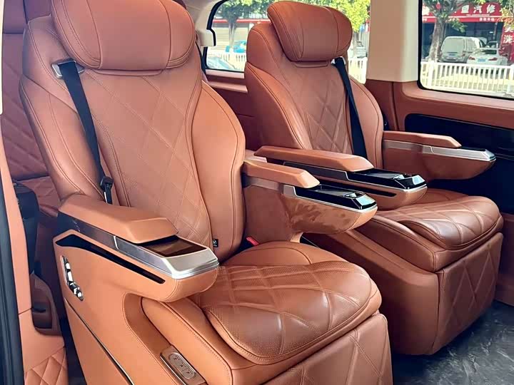 Фото 7 - Mercedes-Benz Vito