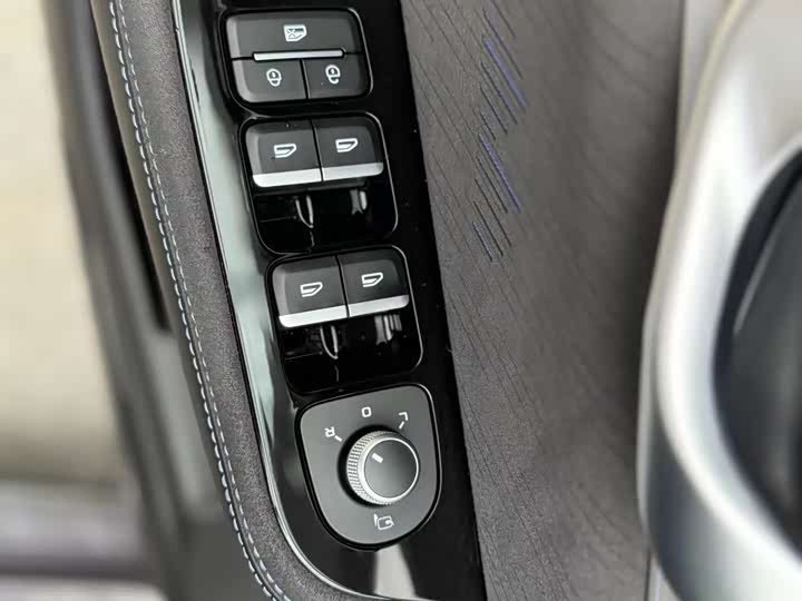 Фото 13 - Geely Preface