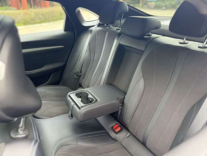 Фото 26 - Geely Preface