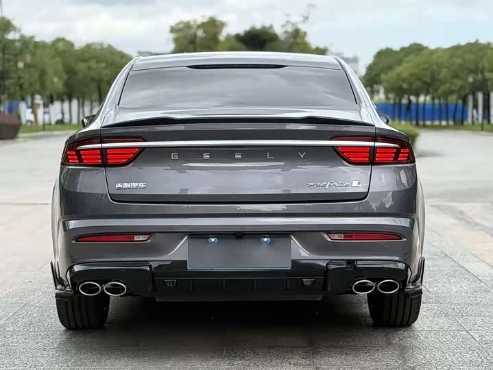 Фото 7 - Geely Preface