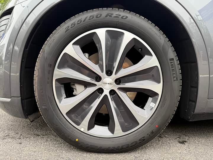 Фото 16 - Luxeed R7