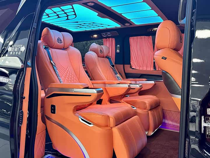 Фото 8 - Mercedes-Benz Vito