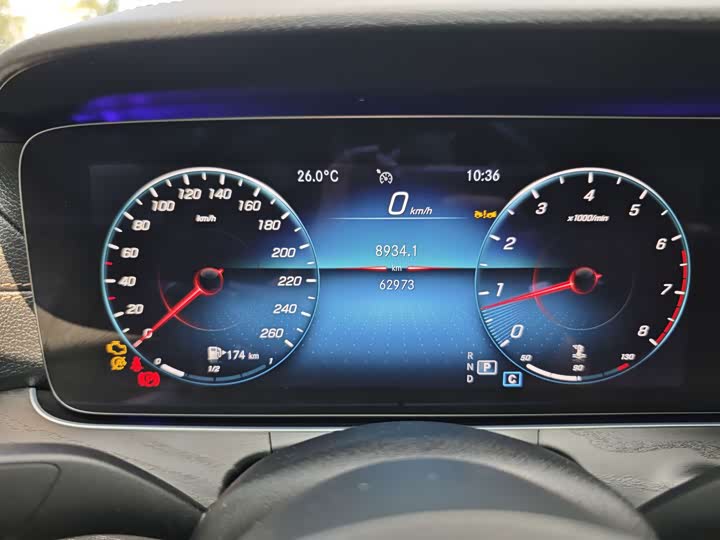 Фото 11 - Mercedes-Benz E-Class