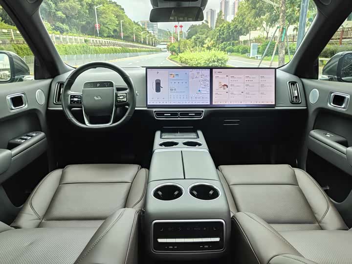 Фото 13 - LiXiang L8