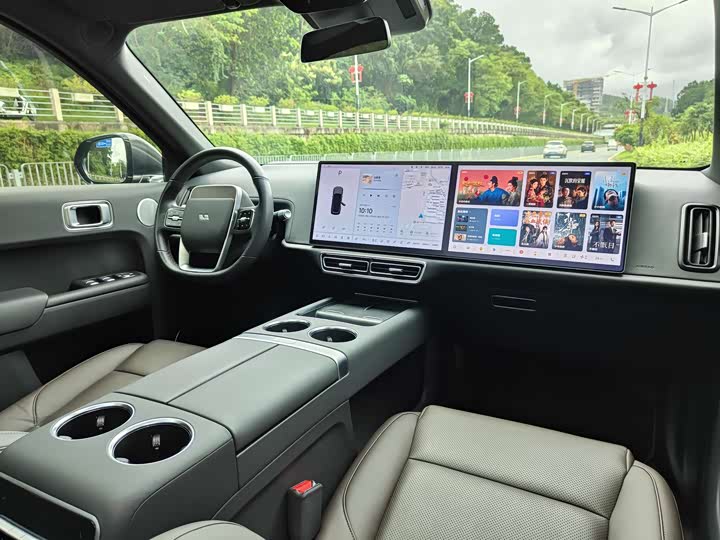 Фото 14 - LiXiang L8