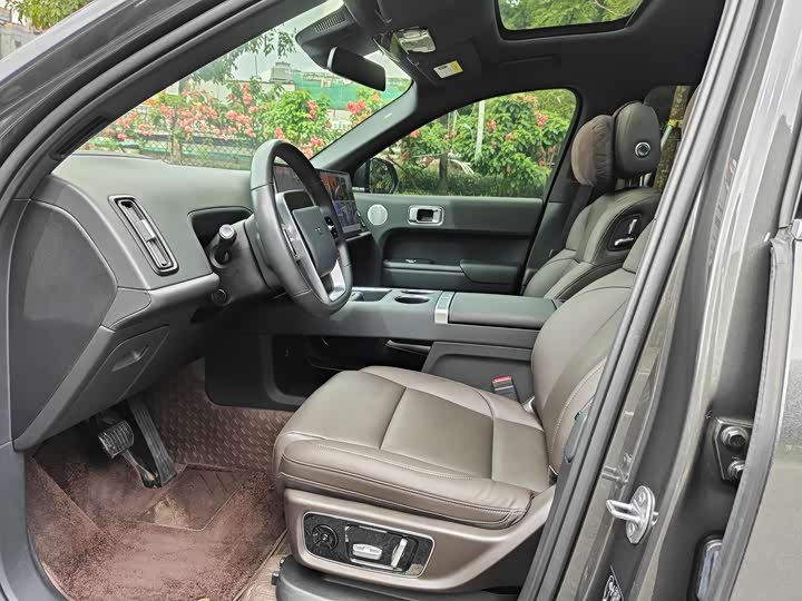 Фото 8 - LiXiang L8