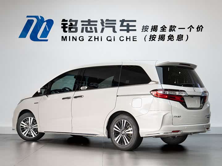 Фото 3 - Honda Odyssey