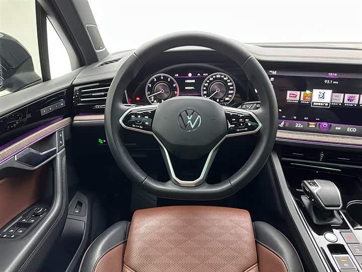 Фото 10 - Volkswagen Touareg