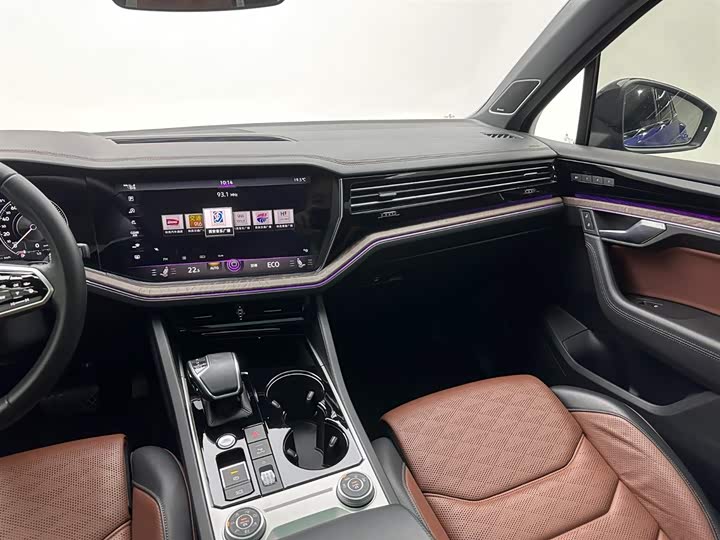 Фото 15 - Volkswagen Touareg