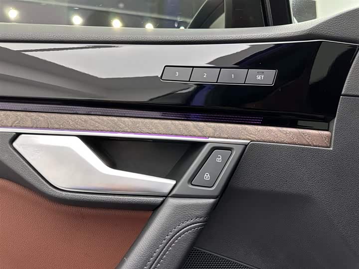 Фото 23 - Volkswagen Touareg