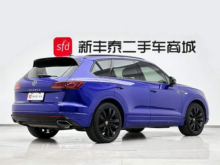 Фото 5 - Volkswagen Touareg