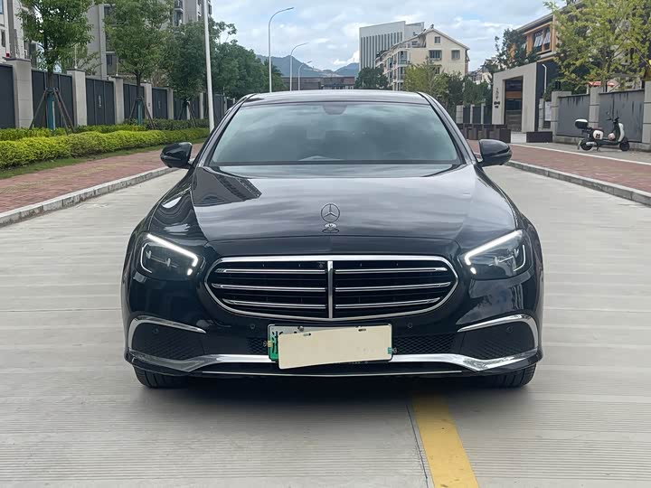 Фото 2 - Mercedes-Benz E-Class Hybrid