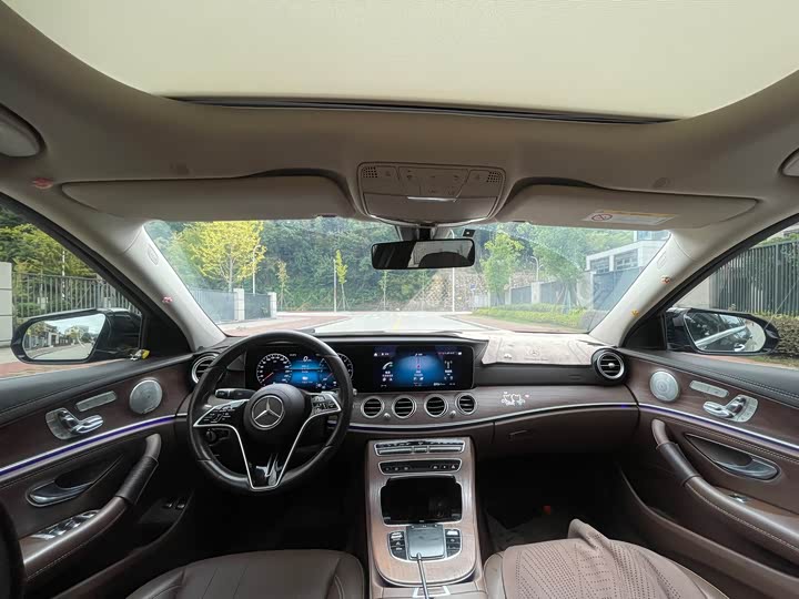 Фото 9 - Mercedes-Benz E-Class Hybrid