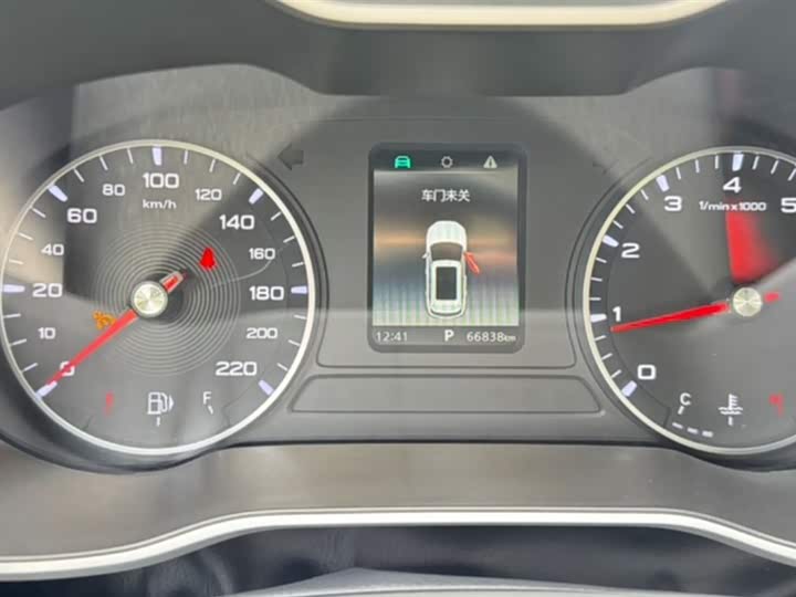 Фото 12 - MG Motor ZS