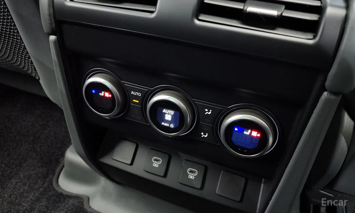 Фото 18 - Land Rover Defender