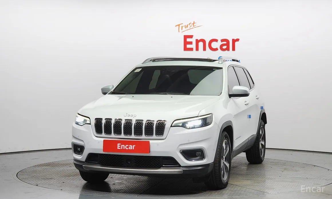 Фото 3 - Jeep Cherokee