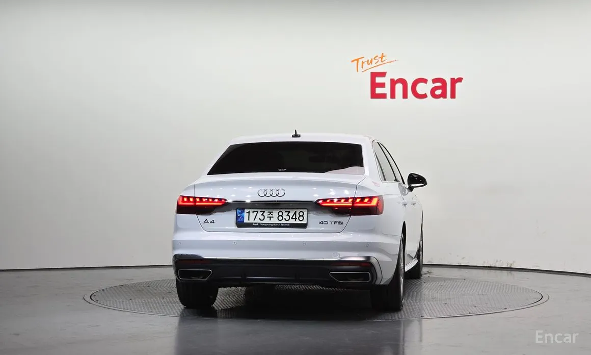 Фото 4 - Audi A4