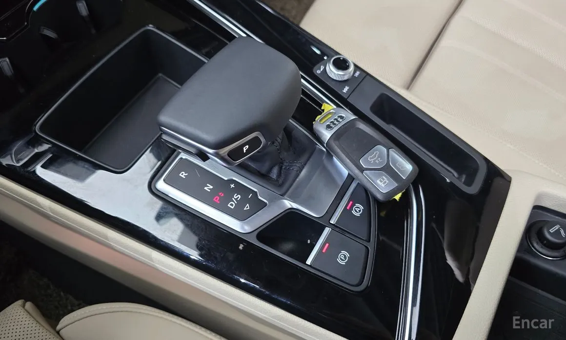 Фото 9 - Audi A4