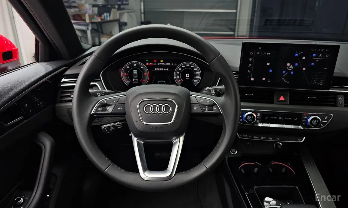 Фото 13 - Audi A4