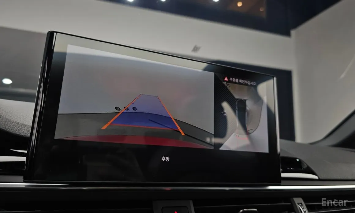 Фото 15 - Audi A4