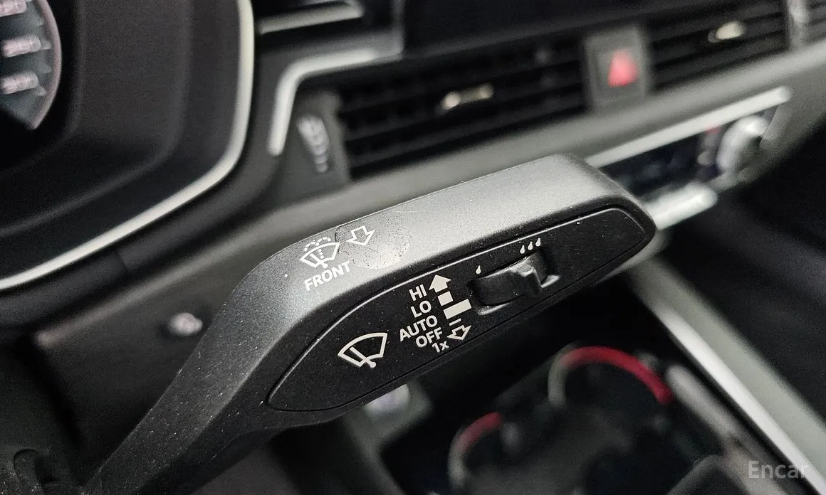 Фото 16 - Audi A4