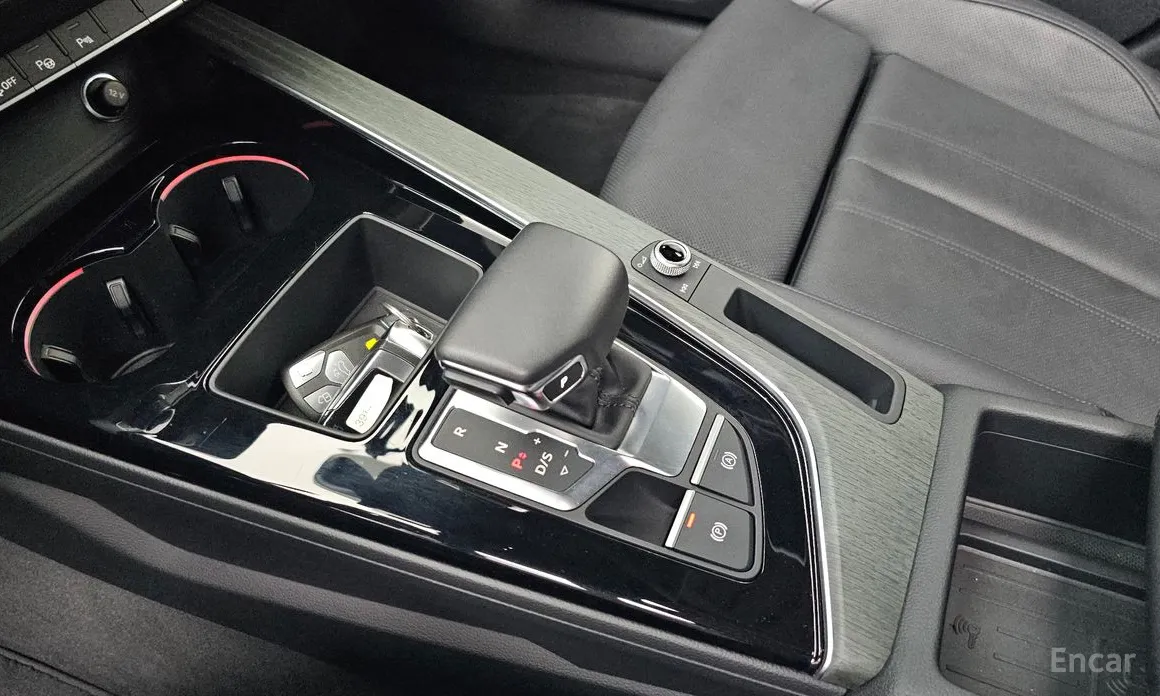 Фото 9 - Audi A4