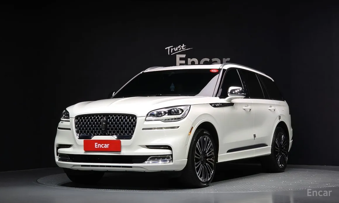 Фото 1 - Lincoln Aviator