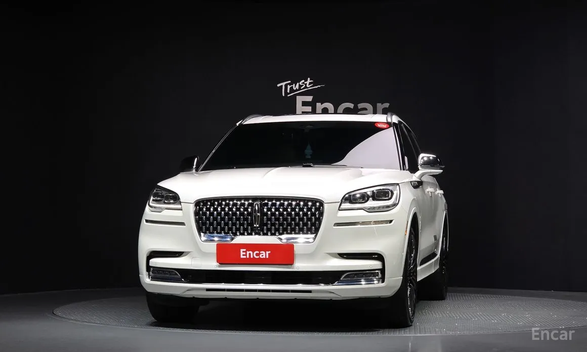 Фото 3 - Lincoln Aviator