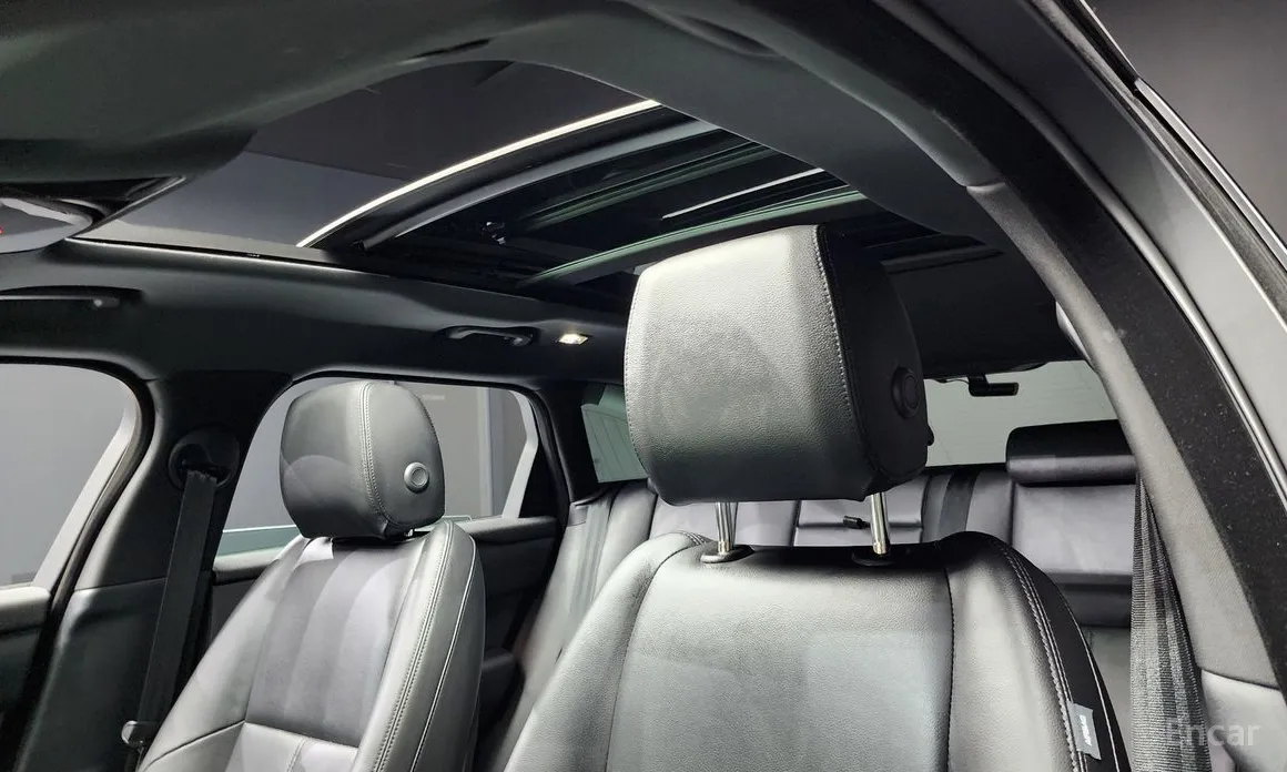 Фото 19 - Land Rover Range Rover Velar