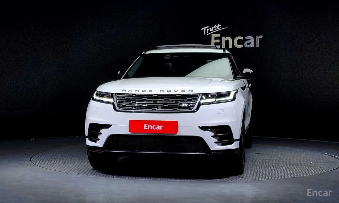 Фото 3 - Land Rover Range Rover Velar