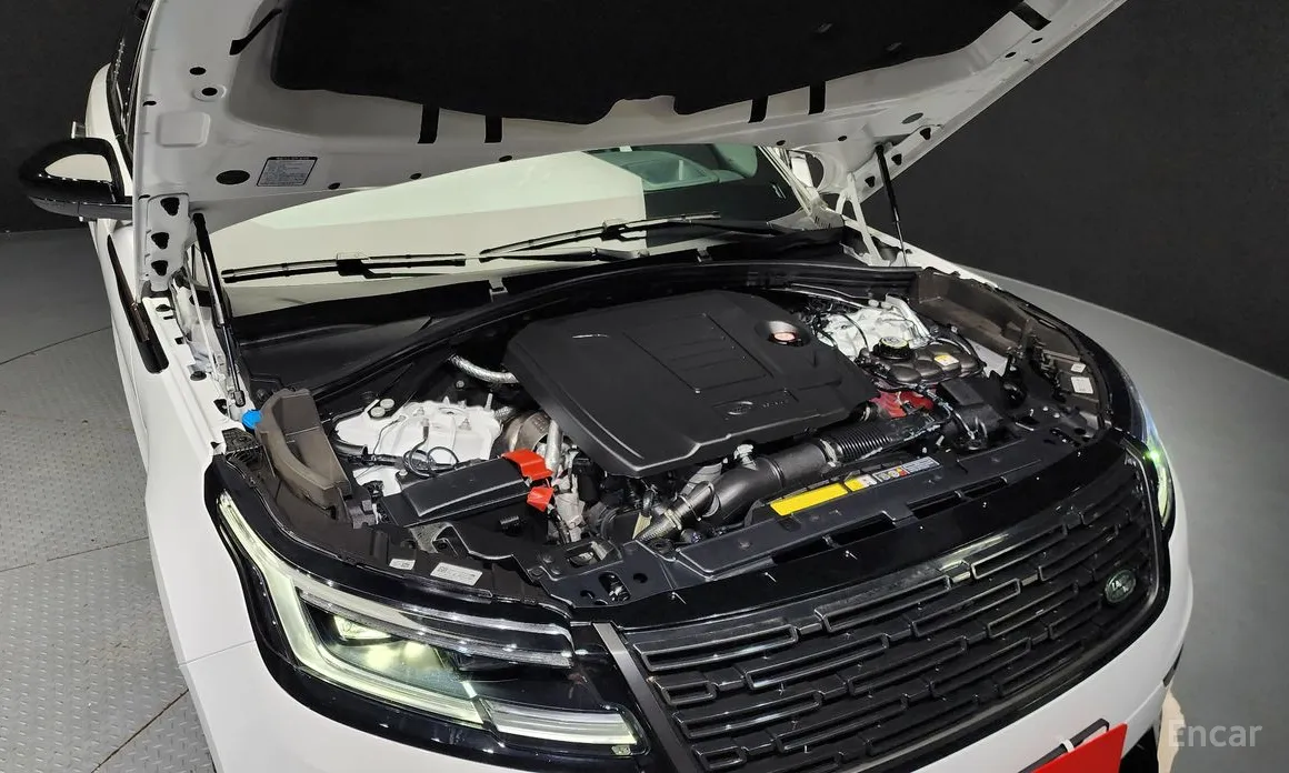 Фото 6 - Land Rover Range Rover Velar